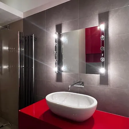 Loft By Letrent Apartment *